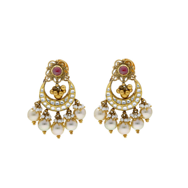 22K Yellow Antique Gold Chandbali Pendant & Earrings Set W/ Kundan, Rubies & Pearls | 


Accentuate your attire with the allure of fine antique gold jewelry such as this flawless 22K ...