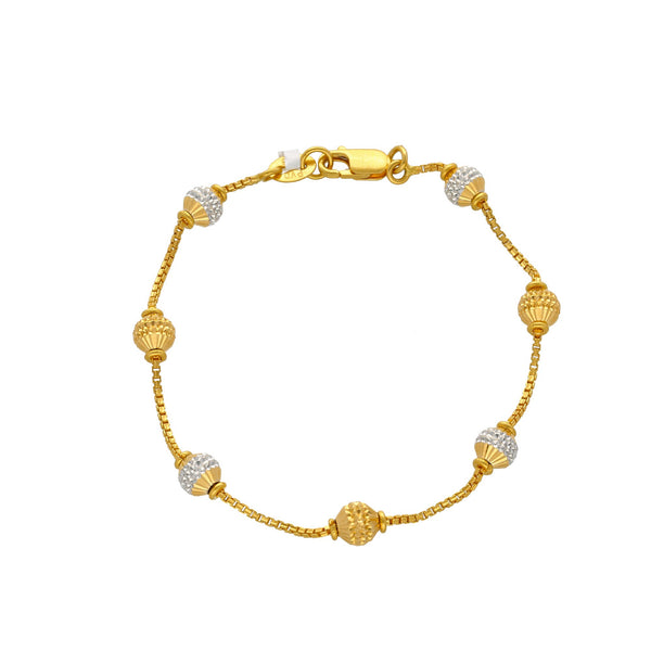 22K Multi Tone Gold Bracelet W/ Boxlink Chain & Accent Spindle Beads | 


Add some much needed golden charm to accentuate your daily look with this 22K multi tone gold ...