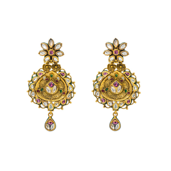 22K Yellow Gold Drop Earrings W/ Kundan & Vintage Design | Let luxury hang from your ears with this vintage pair of 22K yellow gold Kundan drop earrings fro...