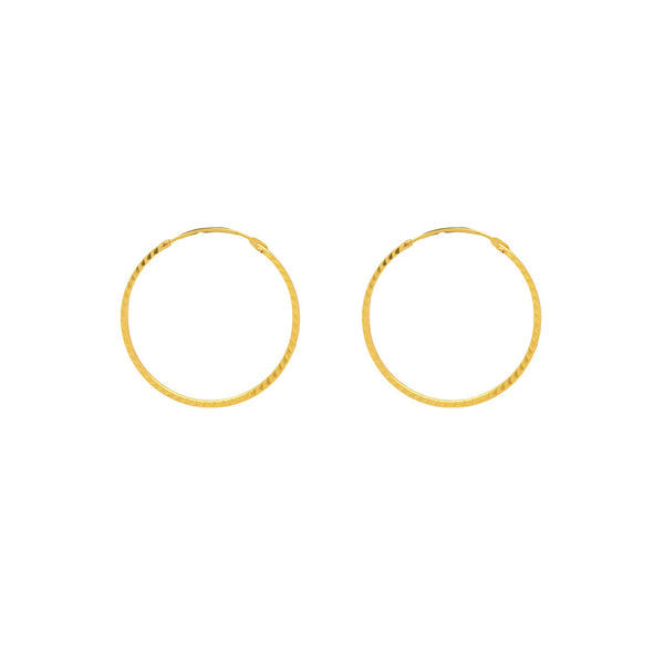 22K Yellow Gold Thin Hoops, 2.2 Grams | 



Slim and slightly detailed pair of 22K yellow gold hoops, excellent for both casual and dress...