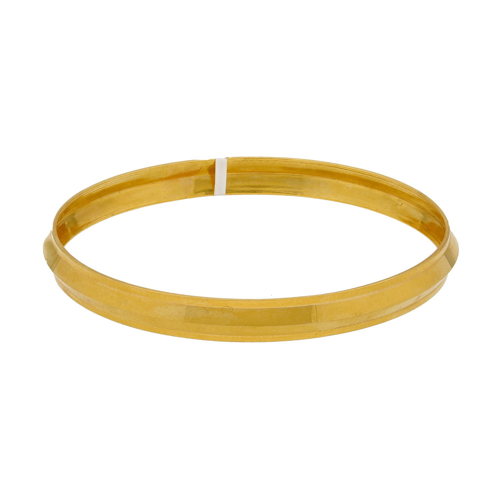 22K Yellow Gold Men's Kada Bangle, 29.6 Grams | 


This classic 22K yellow gold men’s Kada bangle is the ideal piece to transition your sleek mas...