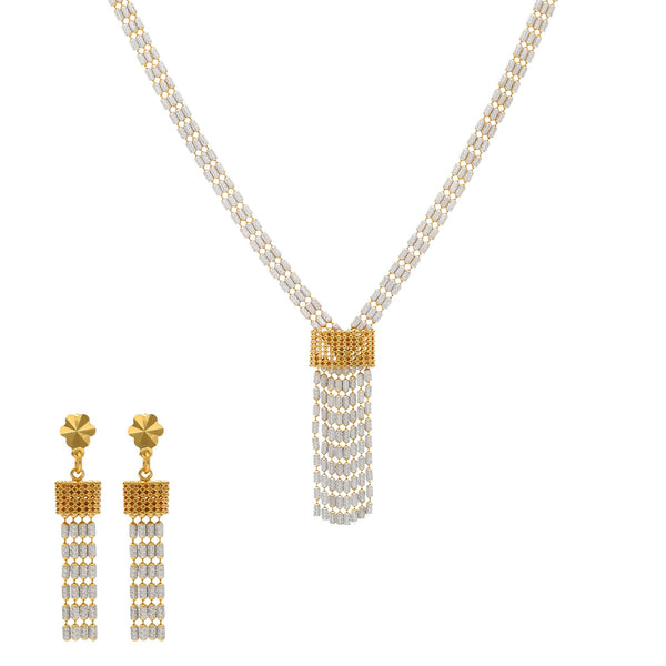 22K Yellow Gold Chandelier Jewelry Set | 
The 22K Yellow Gold Chandelier Jewelry Set from Virani Jewelers is pure luxury. This simple and ...