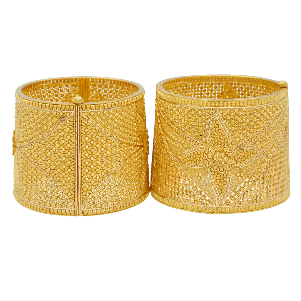 22K Gold Cuff Set of 2 Bangles 208.7gm | 


Fine craftsmanship and elegant styling are what makes this 22K gold bangles stand out! Wear th...