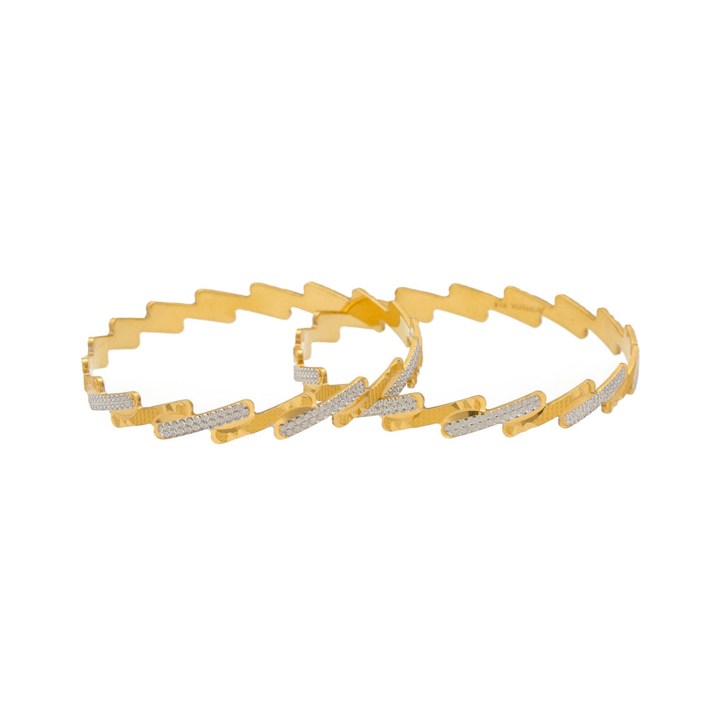 22K Gold Multi Tone Set of Two Bangles, 46.8gm | 


An interesting blend of style of these 22K yellow gold bangles will make you subtle and add my...