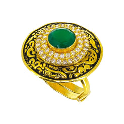 22K yellow Gold antique Ring with circle emerald stone and cubic zirconium