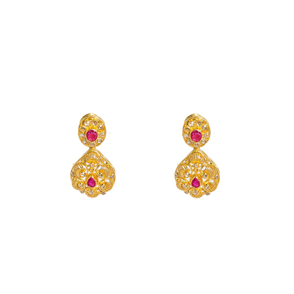 22K Yellow Gold Diamond Necklace & Earrings Set W/ 14.74ct Uncut Diamonds, Rubies & Laxmi Kasu on Deep V-Neck Pendant Necklace | 22K Yellow Gold Uncut Diamond Necklace & Earrings Set W/ 14.74ct Uncut Diamonds, Rubies &...