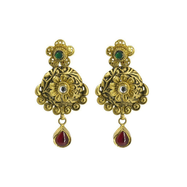 22K Gold Necklace & Earrings Set | Necklace Length 26 Inches. Necklace Minimum Width 2 mm. Necklace Maximum Width 11 mm.