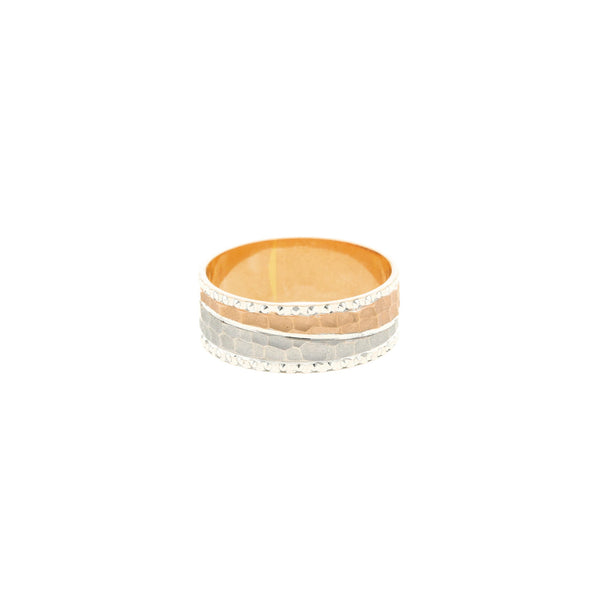 18K White & Rose Gold Artisan Ring | 


The 22K White & Rose Gold Artisan Ring from Virani Jewelers has a chic design that makes t...